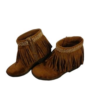 Steve Madden girls ankle boots.  Size 3.
